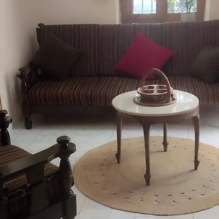 το σπίτι της χαράς *